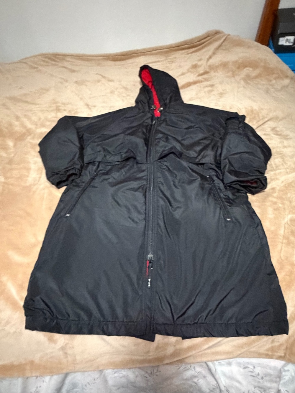 Sporti Black Swim Parka with Red Fleece Lining - Youth Medium - Picture 3 of 7